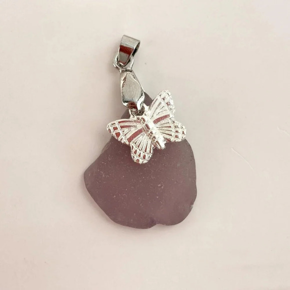 Silver Toned Butterfly & Natural Purple Stone Vintage Pendant Charm Trinket - Picture 1 of 9